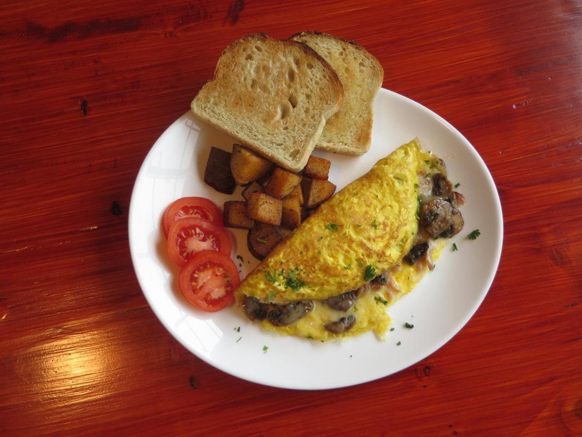 Auberge Cafe Acadien Bonaventure Zewnętrze zdjęcie