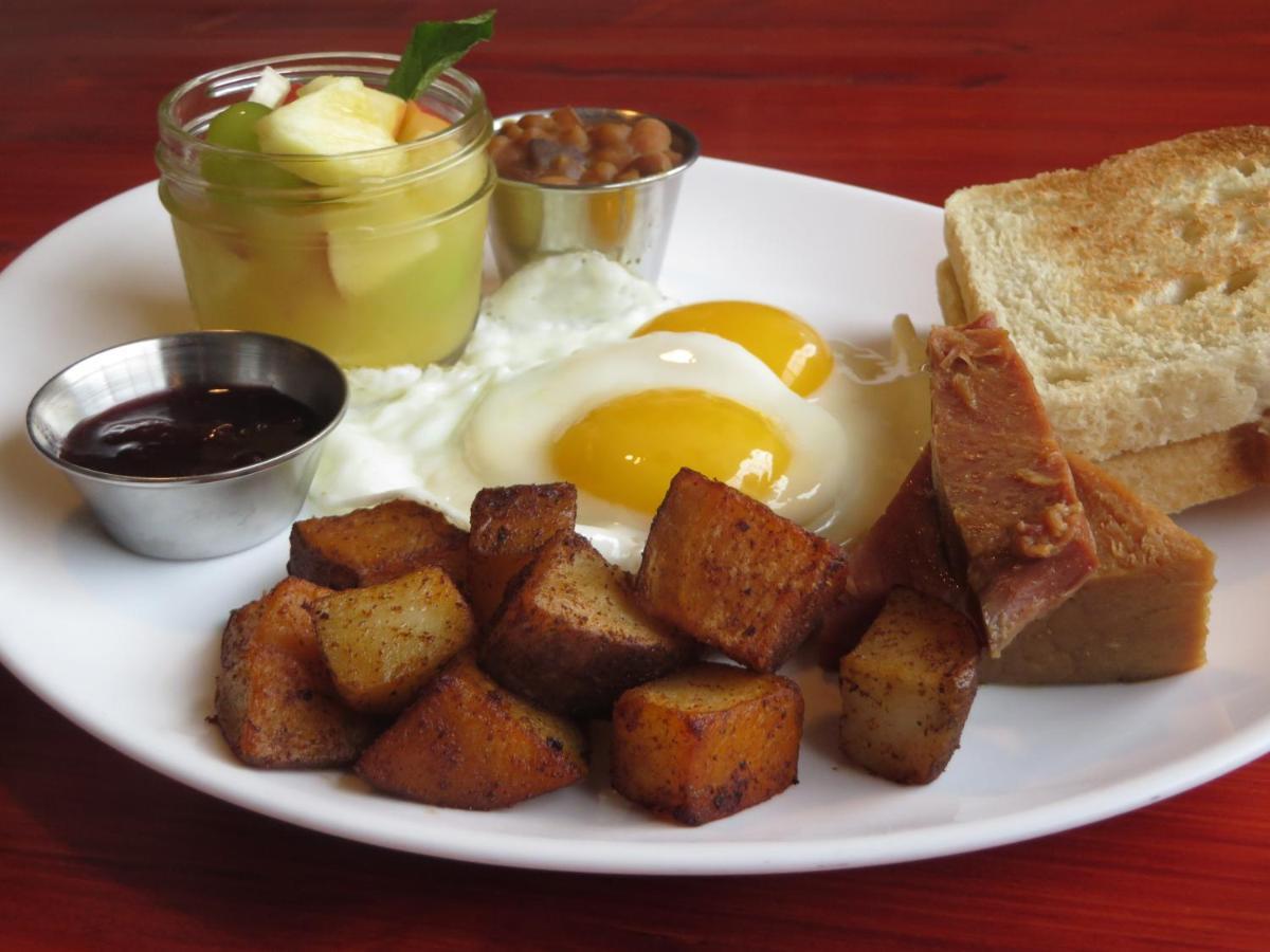 Auberge Cafe Acadien Bonaventure Zewnętrze zdjęcie